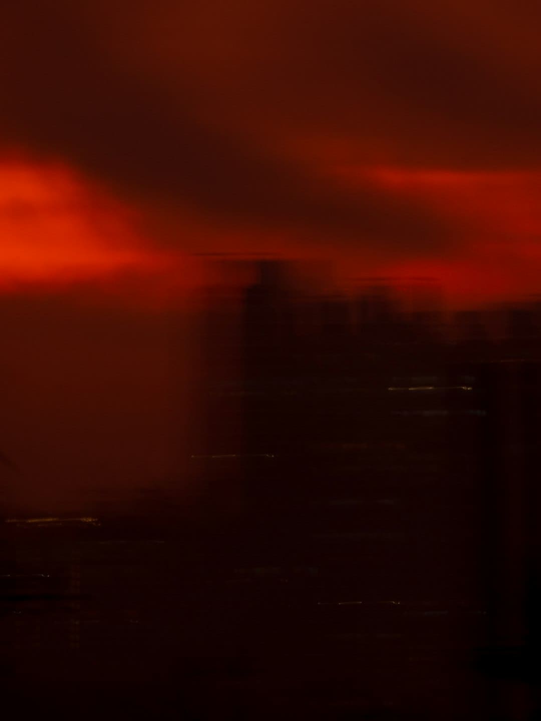 王鹤棣咸鱼飞升七夕海报 七夕特别惊喜